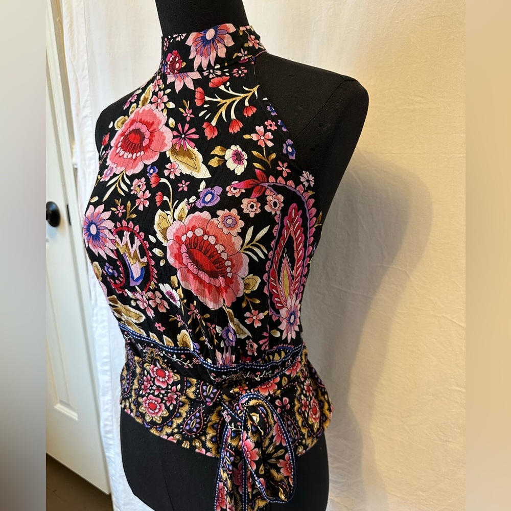 Gorgeous Cynthia Rowley halter top in a vibrant boho floral print 🌸 - Picture 2 of 7